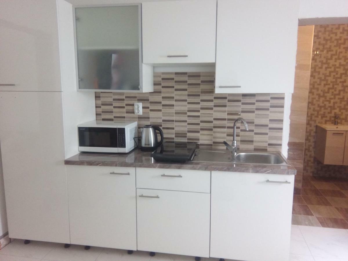 Apartmani Fran Vir Buitenkant foto