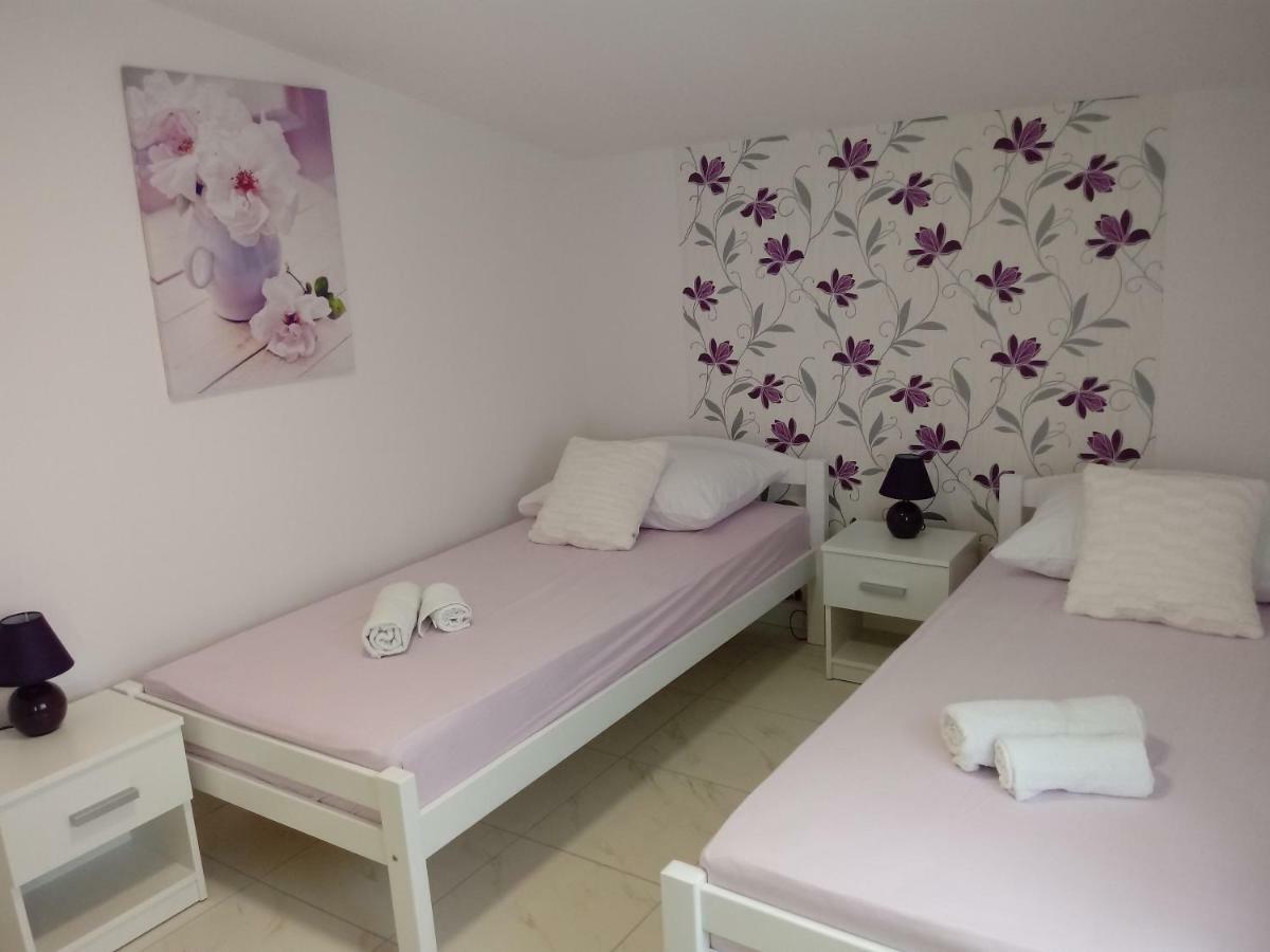 Apartmani Fran Vir Buitenkant foto